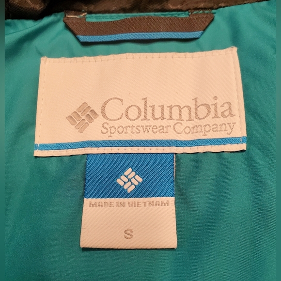 Columbia Women's Small Teal Green Hooded Premium Puffer Vest w/o Faux Fur Trim. - Picture 12 of 12